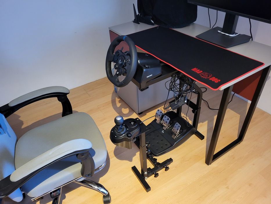 JAK NOWA! Kierownica Logitech G923 ze składanym stelażem. Na prezent