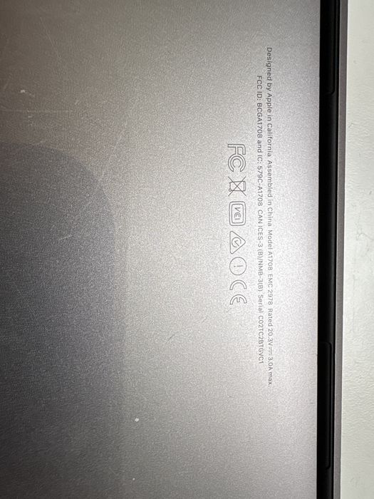 Macbook Pro 13 i5 A1708466157751522437123