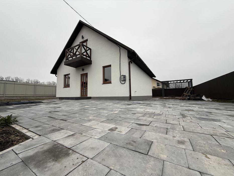 Продам будинок з ремотом