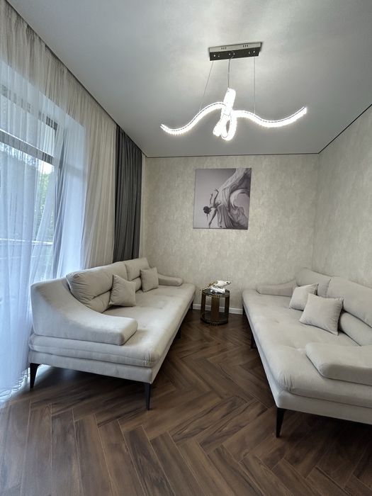 2-комнатная квартира по адресу ул. Бандеры Степана (площадь 80 м²) - Atlanta.ua - фото 2