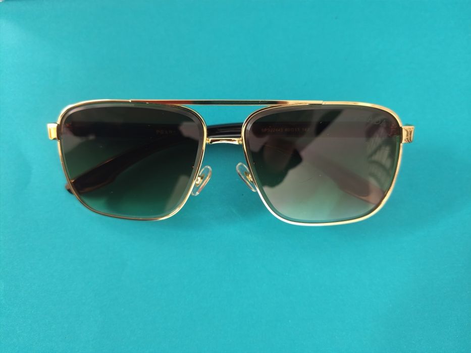 óculos de sol Prada