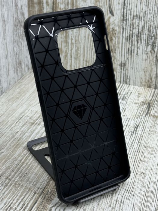Чехол противоударный Carbon TPU на OnePlus 11/ 10 Pro/ 8T. Чохол