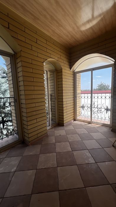 Элитный дом в с. Червоний Шахтарь (Вольное), ул. Набережная.