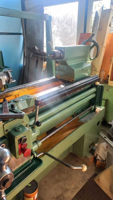 Torno mecânico  Stanko com cava com 1.5m entre ponto