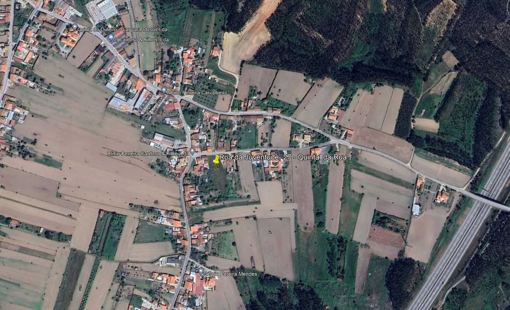 Vende-se terreno Urbano na Rua da Juventude (Copeiro)