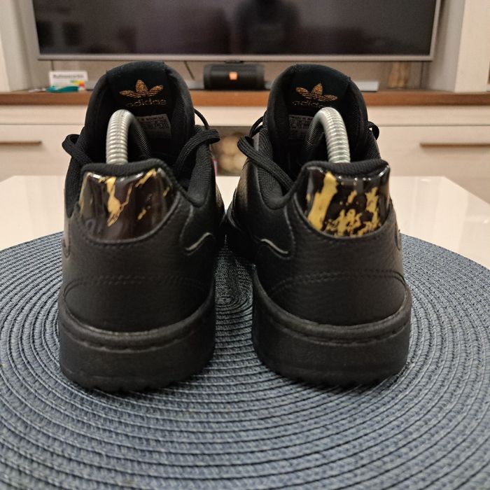 Оригінал! Кросівки Adidas (38.5)-(39)