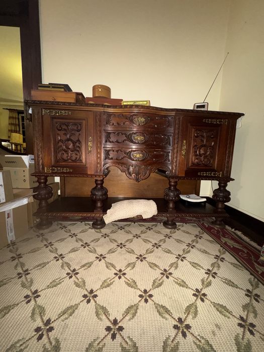 Aparador de madeira 2 portas