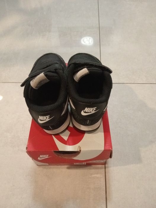 Buty Nike 23.5 md valiant