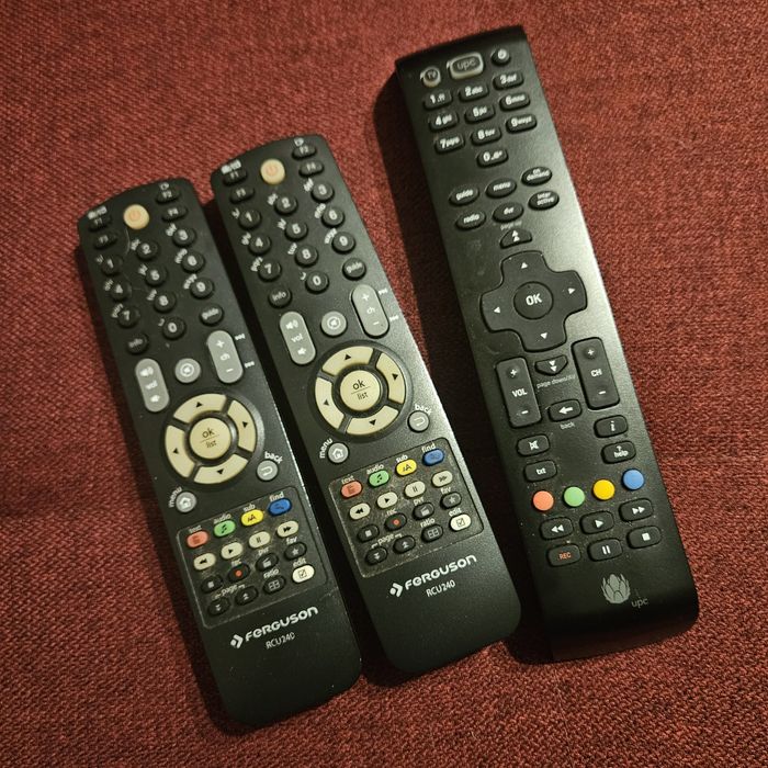 Dekoder Ariva x2 + UPC z pilotami