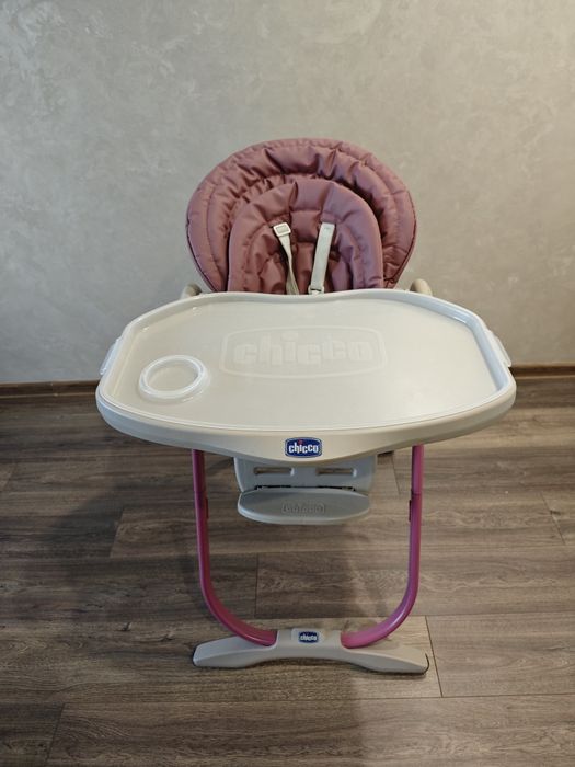 Дитячий стільчик для годування Chicco