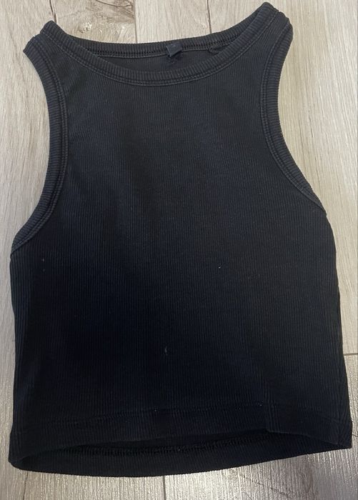 Czarny prążkowany krótki crop top bluzka bez rękawów Sinsay XS 34