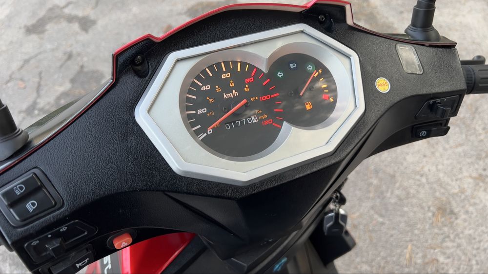 Продам скутер Spark Sp150s-17B 150 кубів