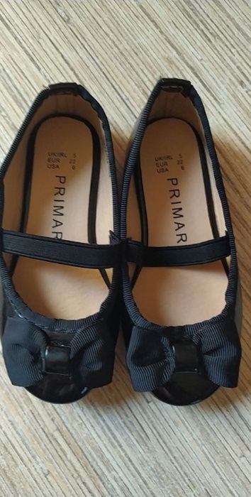 Primark- sliczne czarne balerinki lakierki 22 nowe