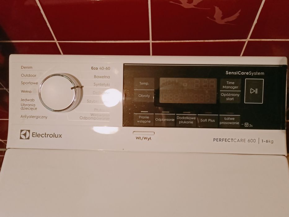 Pralka Electrolux PerfectCare 600, 6kg 1200 obr