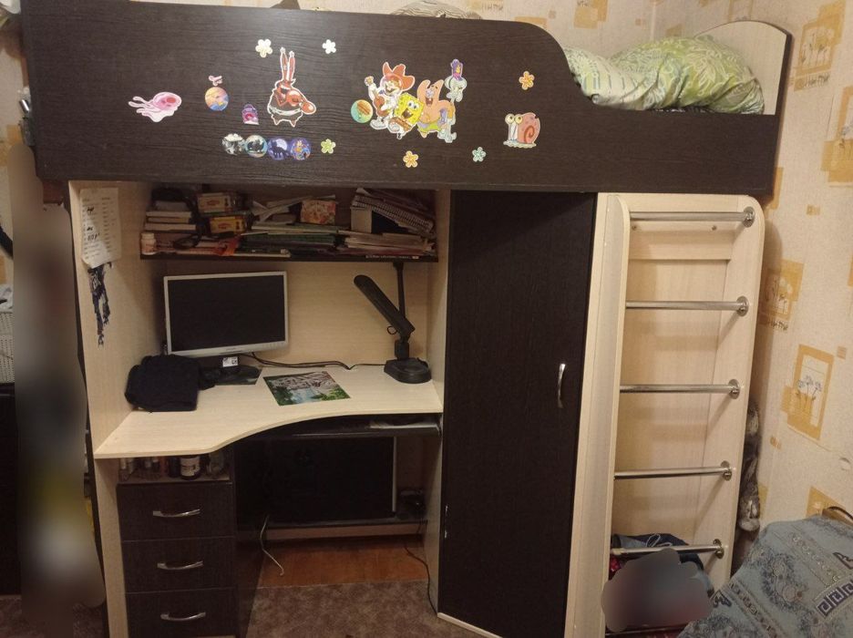 Продам  двухэтажную кровать