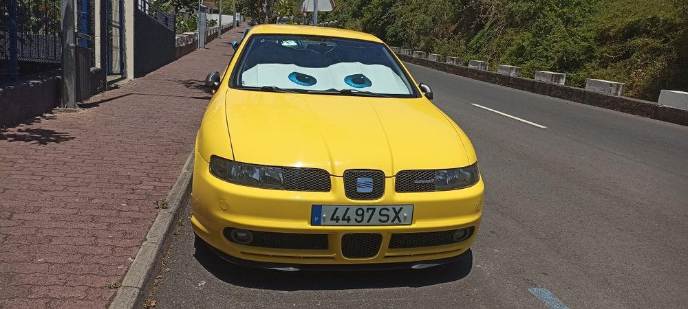 SEAT Leon cupra4