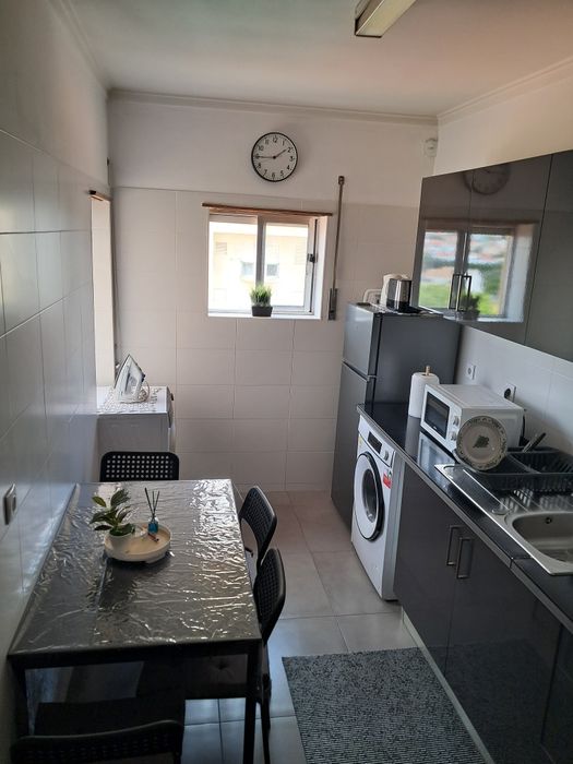 Alugo quarto em Cavadas