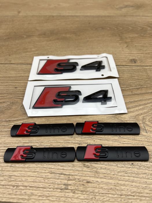 Емблема значок audi a4  b9 a5 a6 a7 Q3 Q5 Q7 а4 б9 s4