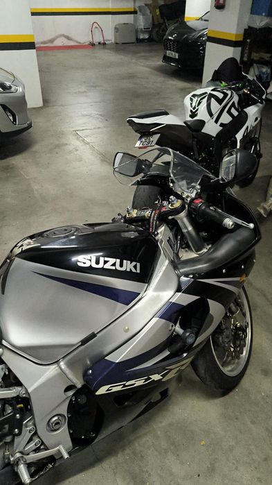 Suzuki GSXR 750 k1