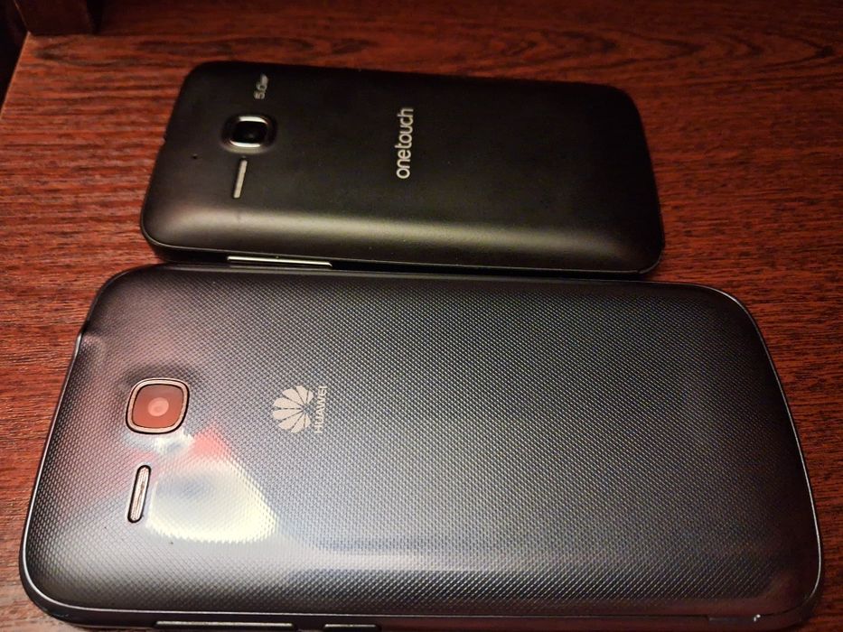 2 smartfony Alcatel i Huawei. Uszkodzone,  nie włączają się.