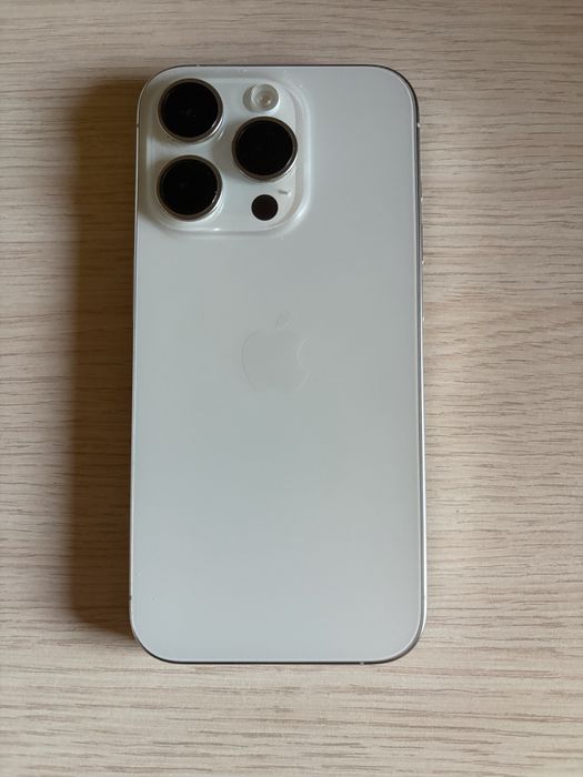iPhone 15 Pro 128GB White Titanium - Idealny