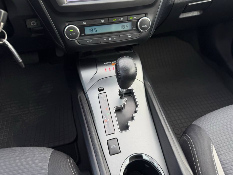 Toyota Avensis 2016
