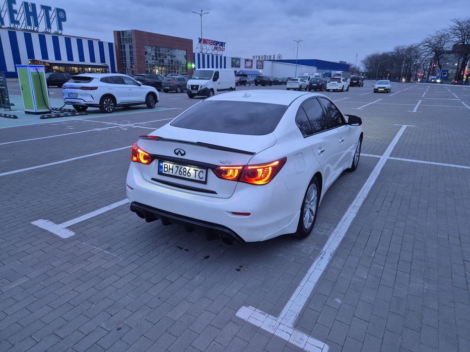 Infiniti q50 3.0t  15000$