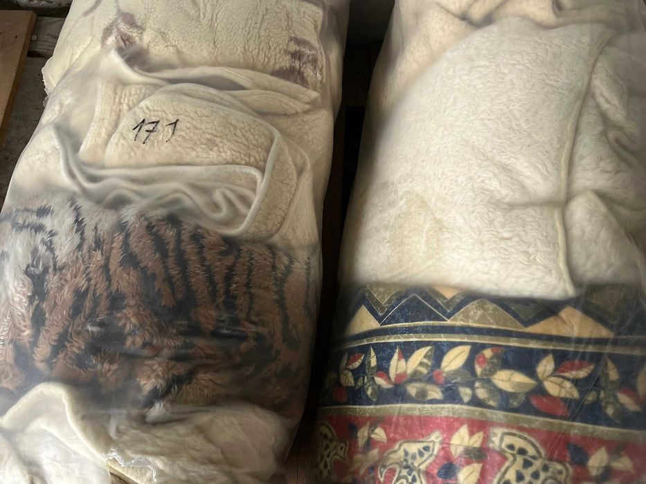 Шерстяні покривала з овечої ,верблюжої шерсті та шерсті лами