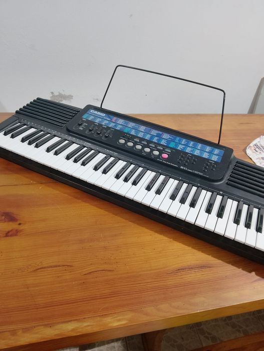 Órgão usado em bom estado