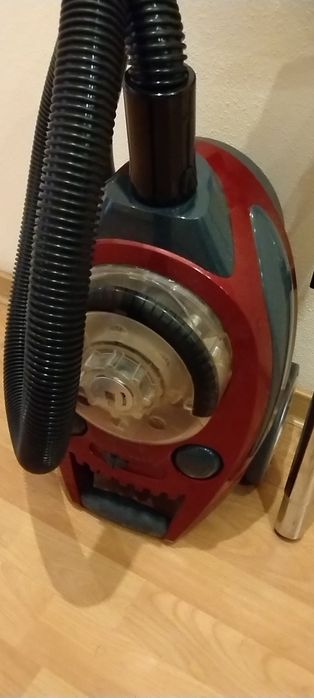 Пылесос "Эленберг"