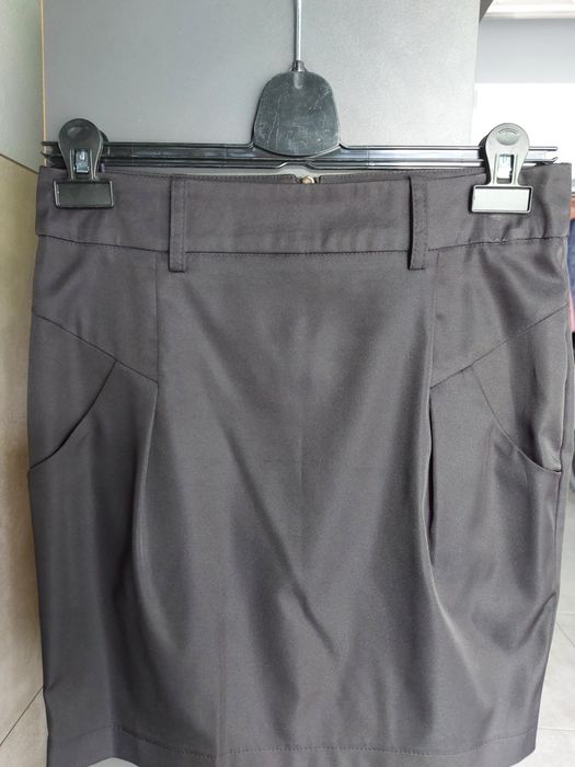 Spódnica czarna wizytowa 38