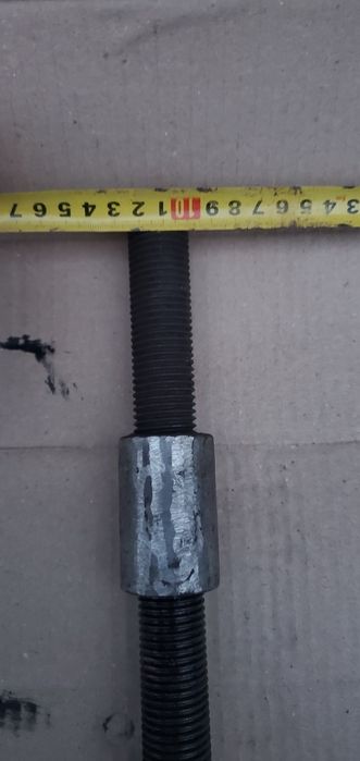 Гвинт з гайкою, Прес