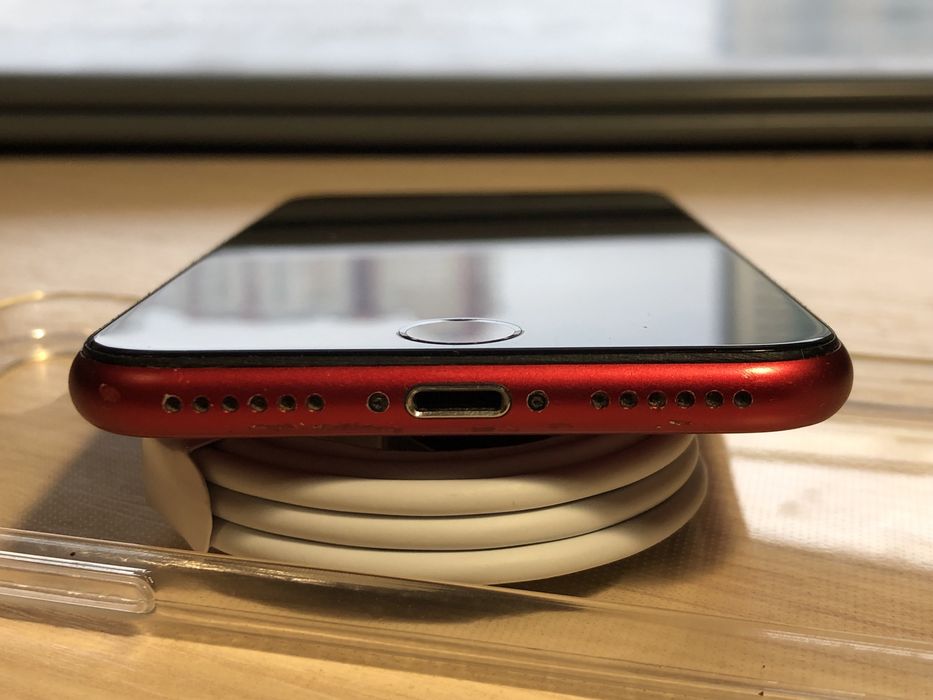 Iphone 8 64gb neverlock, батарея 90%