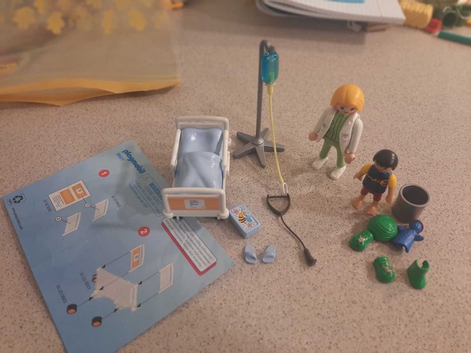 Zestaw playmobile-chlopiec w szpitalu