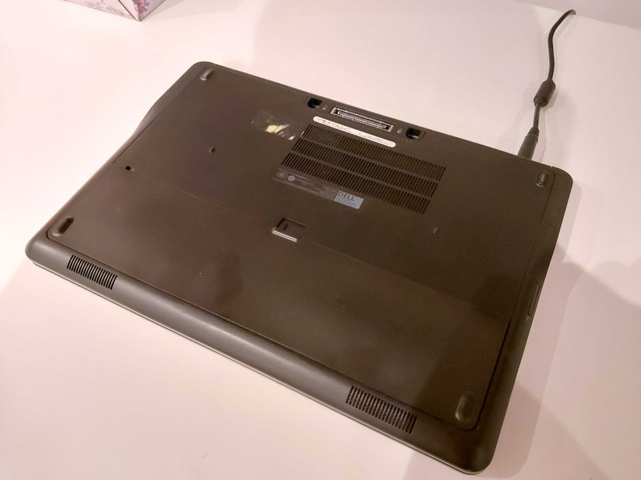 Laptop Dell E7440 i5-4310u; 8GB; SSD 500GB; FullHD