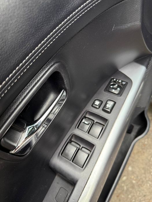 Mitsubishi outlander XL