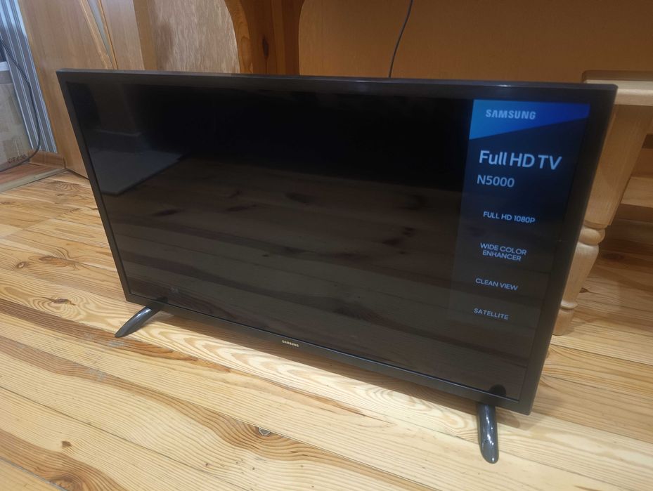 Телевизор Samsung 32" Full HD монитор