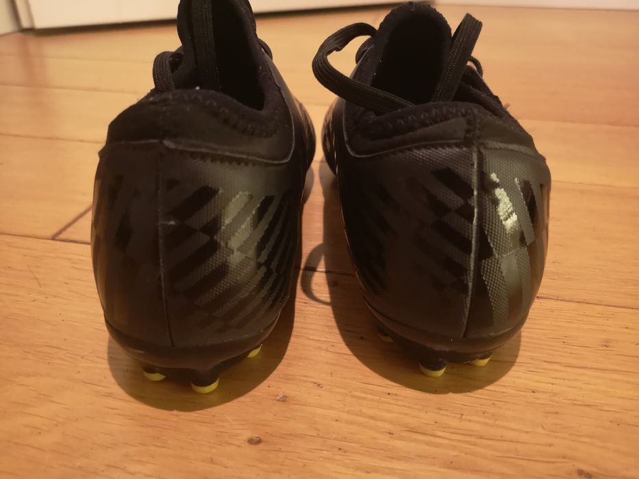 Korki UMBRO  lanki  rozm. 37.5  /22cm