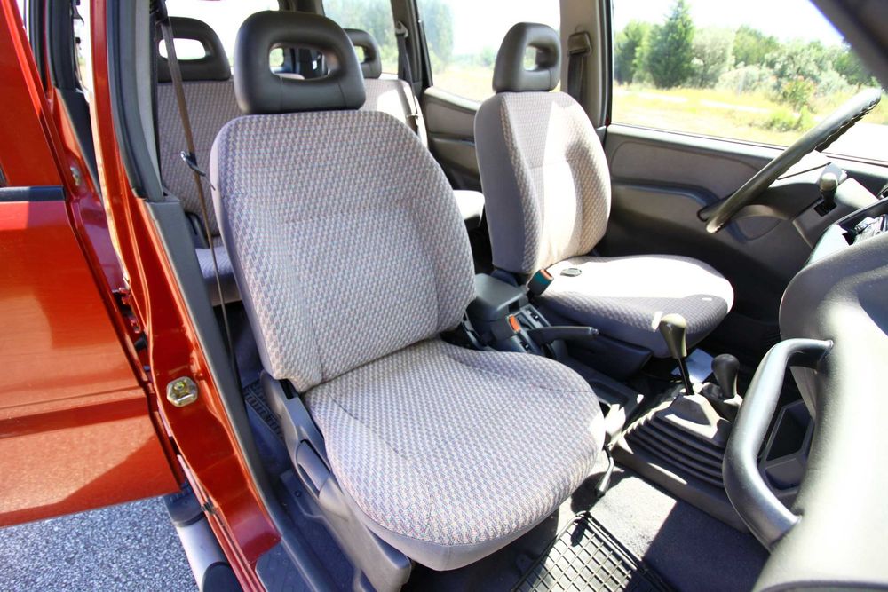 Nissan Terrano II c/Ac 7 lugares 1995