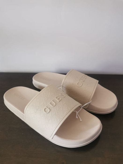 Damskie klapki Guess Slippers roz 40-25.7cm