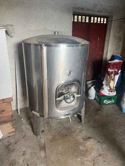 Cuba em Inox de 850 Litros (Como Nova)