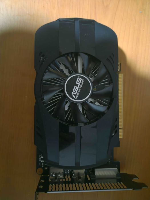 ASUS Phoenix GeForce GTX 1050 com 2 GB de VRAM (modelo PH-GTX1050-2G)