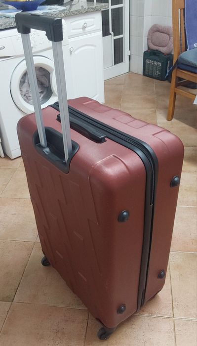 MALA DE VIAGEM DE PORÃO. Casa,Férias,Mudanças,Quarto,Arrumação,Sala.