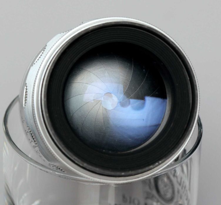 MEYER-OPTIK GÖRLITZ TRIOPLAN 2.8/100  gwint M42    Soap bubble bokeh