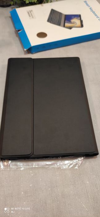 Etui z klawiaturą do tabletu Galaxy