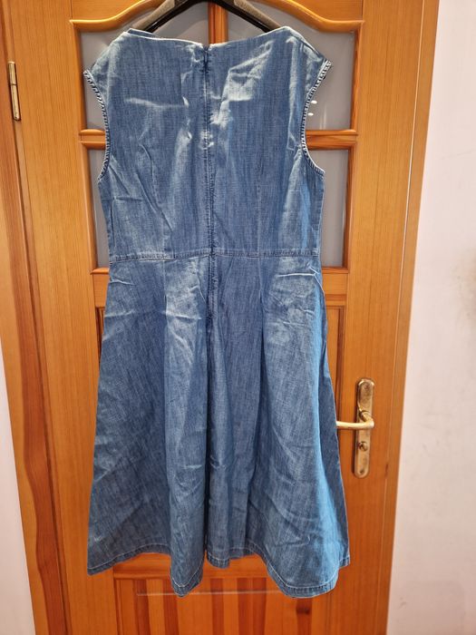 EDC by Esprit kolejna jeansowa sukienka letnia z haftem  rozmiar 42