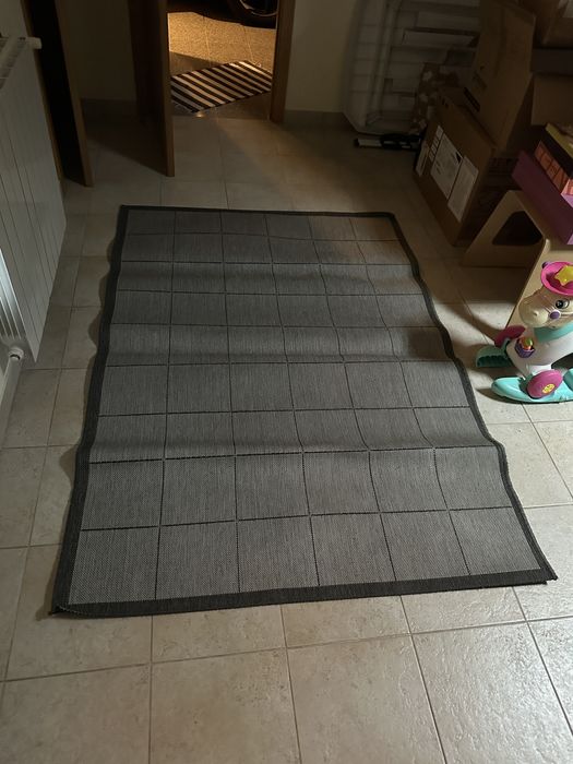 Tapete cinzento elegante para cozinha ou halls