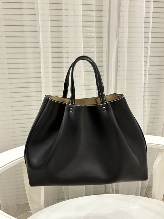 Чорна сумочка ZARA