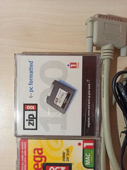 Iomega ZIP Drive 250