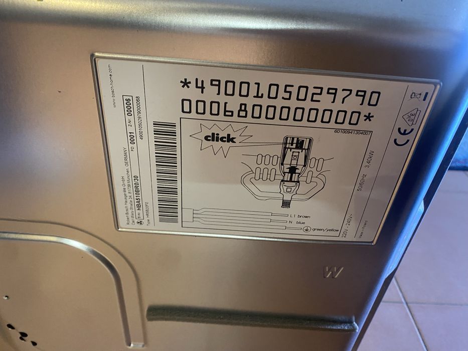 Forno Bosch cinzento e preto